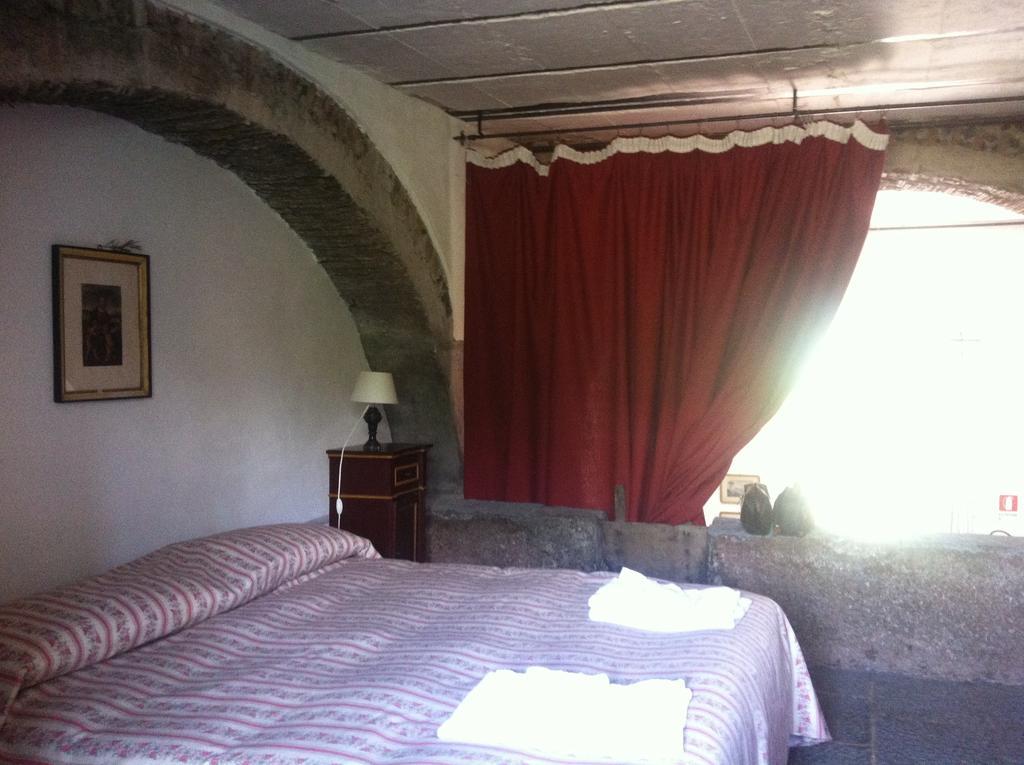 La Rocca Della Rosa Villa Zafferana Etnea Bilik gambar